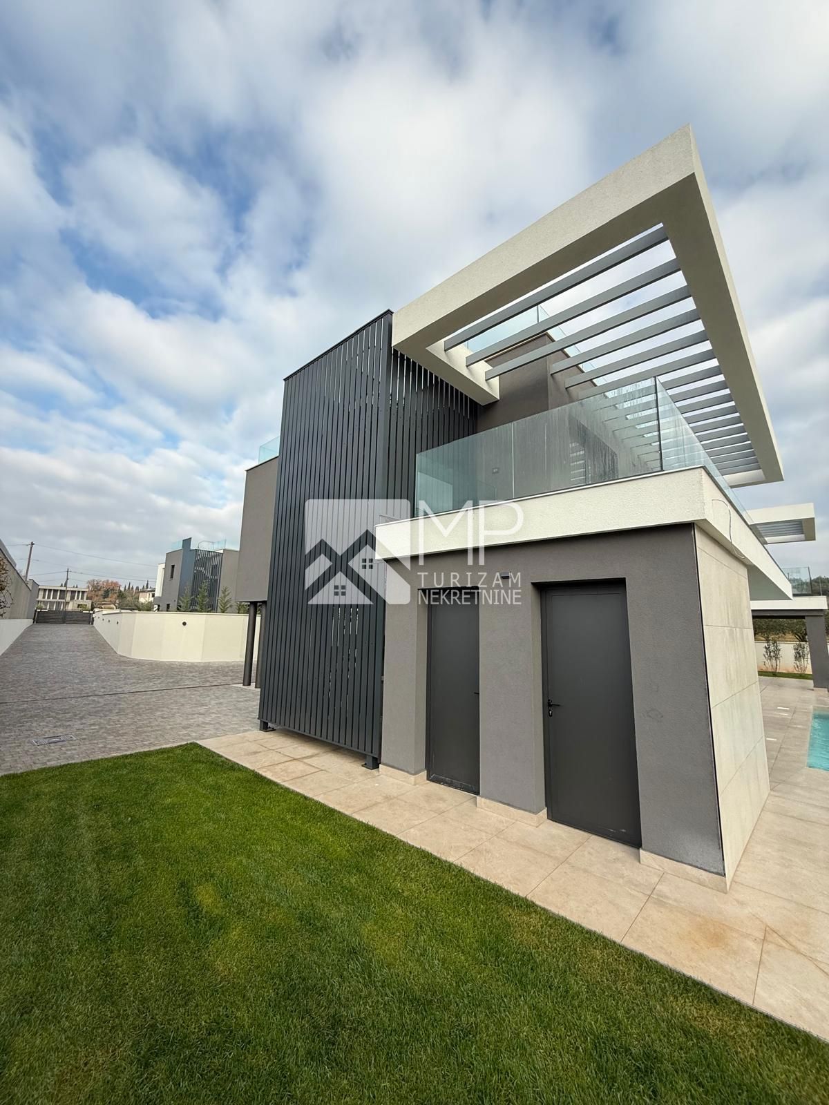 House For sale - ISTARSKA MEDULIN
