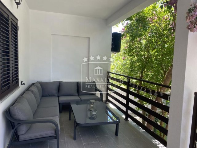 House for sale 335 m² – Starigrad