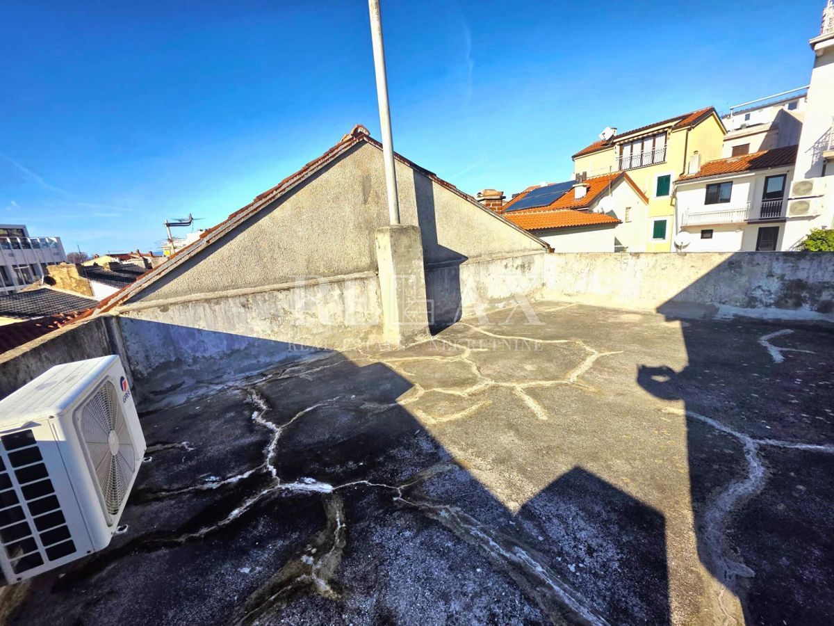 Dom Na prenájom - PRIMORSKO-GORANSKA CRIKVENICA