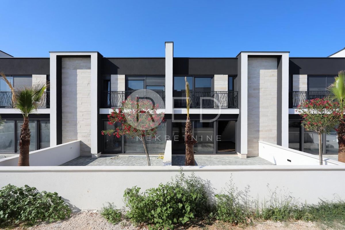 House For sale - ZADARSKA PRIVLAKA
