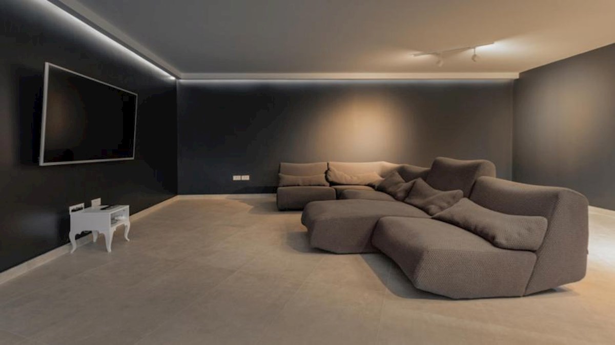 Casa In vendita - SPLITSKO-DALMATINSKA PODSTRANA