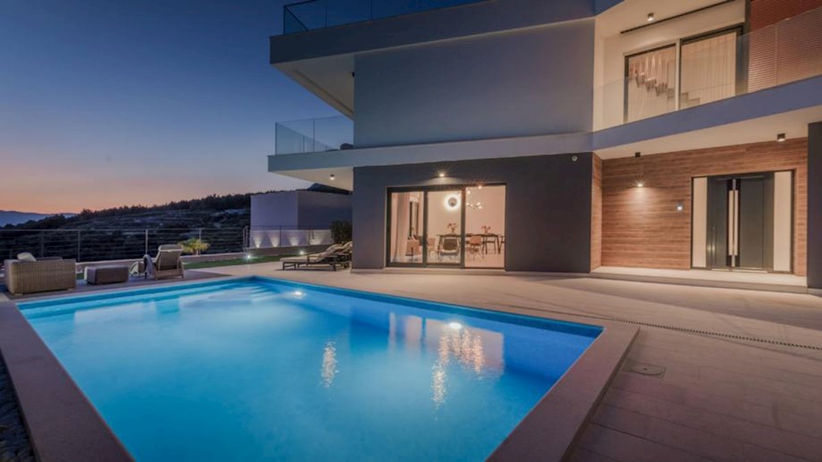 Casa In vendita - SPLITSKO-DALMATINSKA PODSTRANA