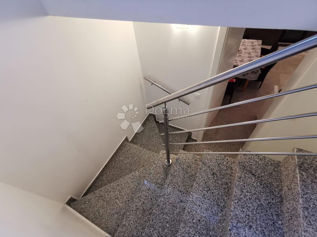 Apartment Zu verkaufen - PRIMORSKO-GORANSKA MALI LOŠINJ