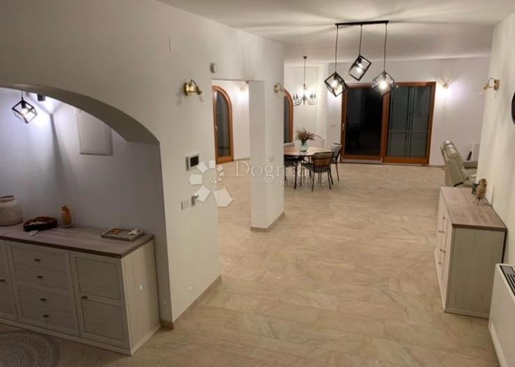 Casa In vendita - ZADARSKA BIOGRAD NA MORU