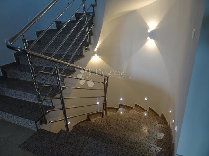 Casa In vendita - ZADARSKA BIOGRAD NA MORU