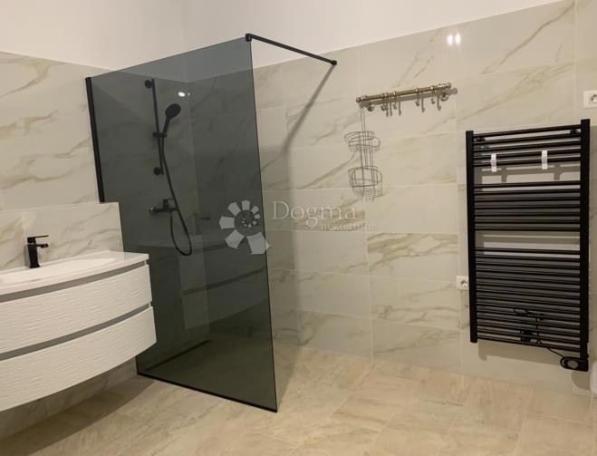 Casa In vendita - ZADARSKA BIOGRAD NA MORU