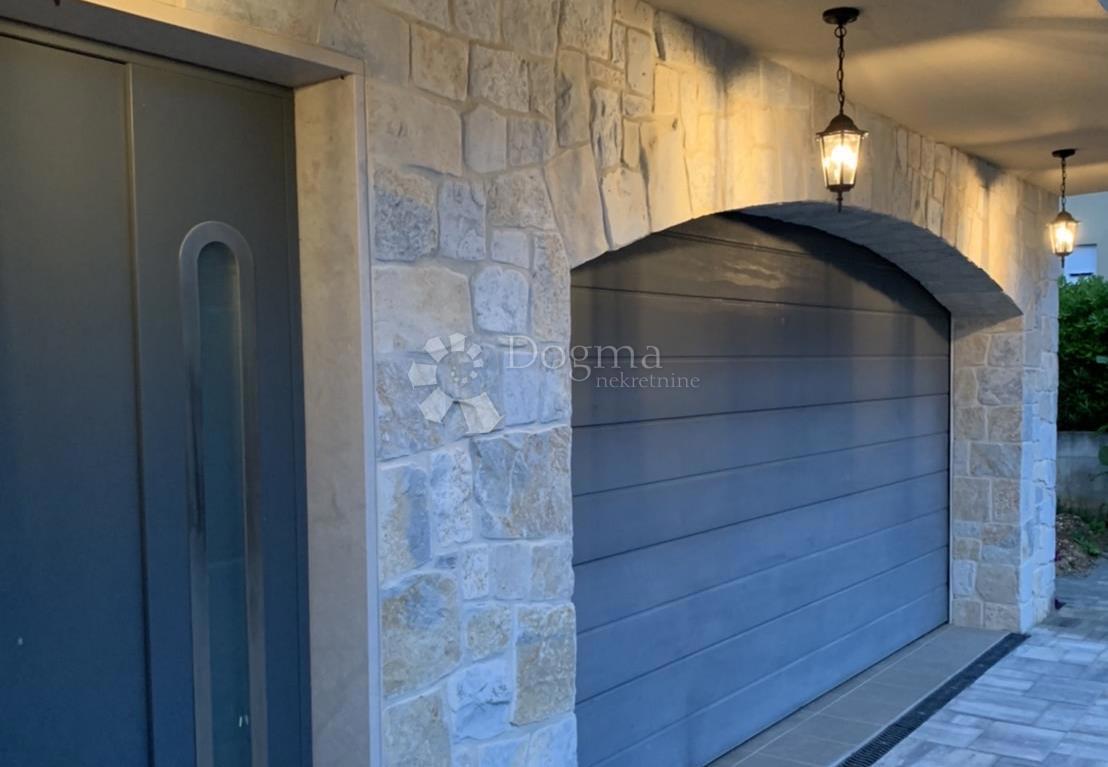 Casa In vendita - ZADARSKA BIOGRAD NA MORU