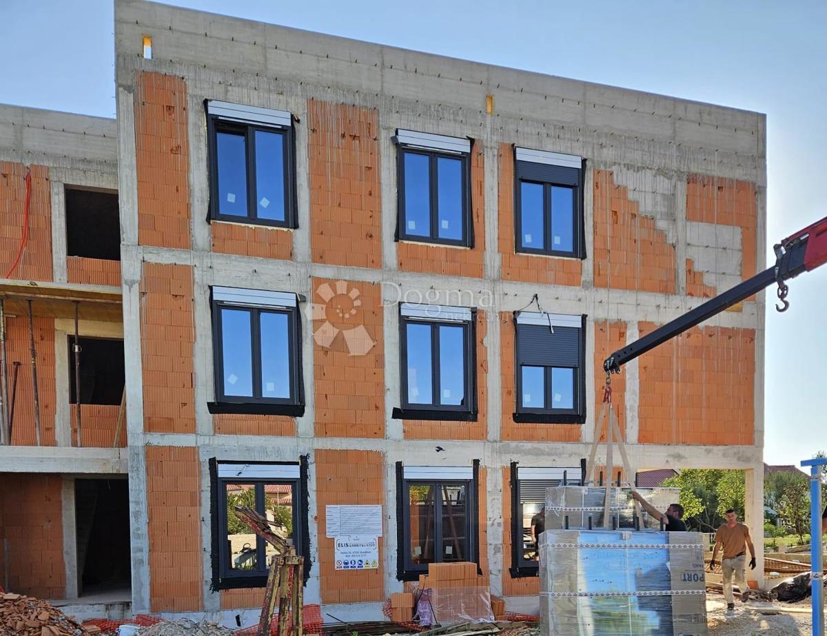 Flat For sale - ZADARSKA RAŽANAC