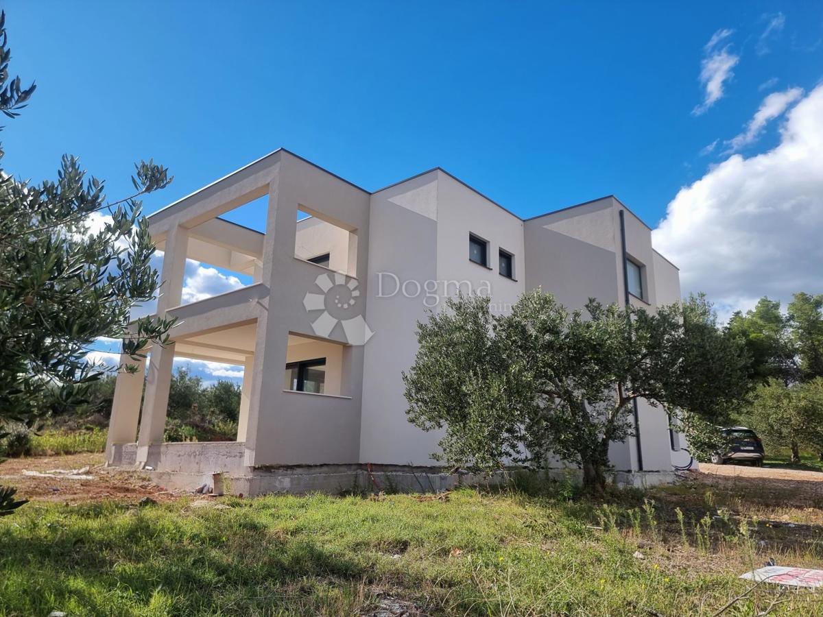 House For sale - ŠIBENSKO-KNINSKA VODICE