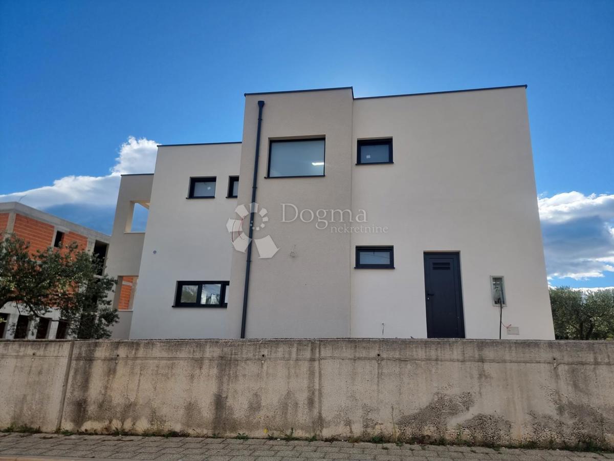 House For sale - ŠIBENSKO-KNINSKA VODICE
