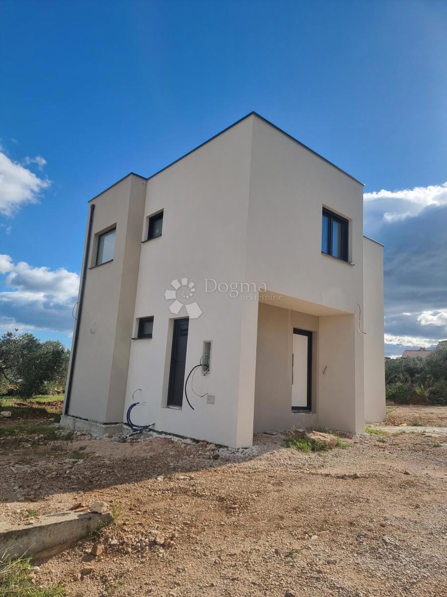 House For sale - ŠIBENSKO-KNINSKA VODICE