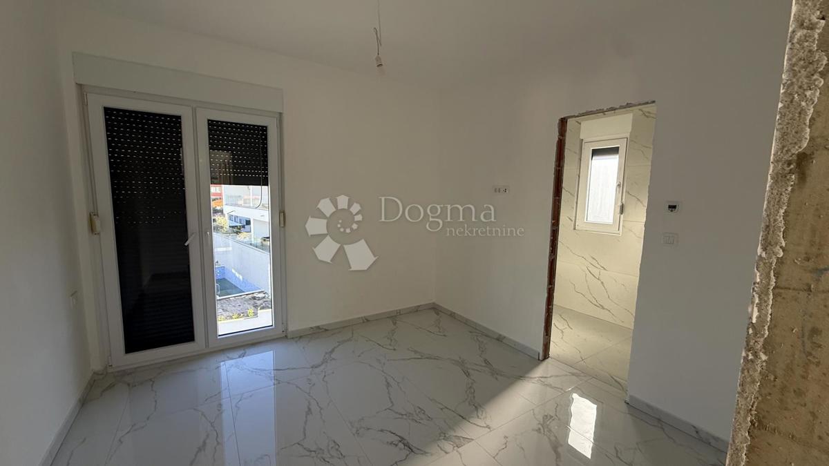 Flat For sale - SPLITSKO-DALMATINSKA ČIOVO