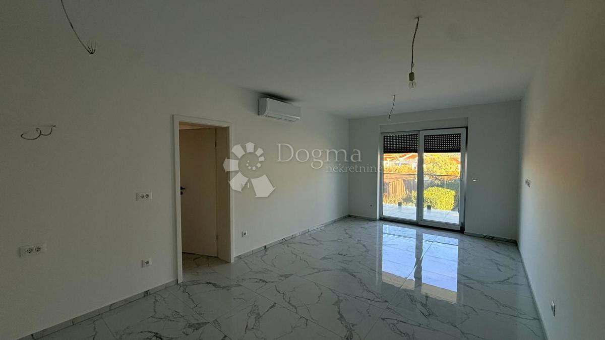 Flat For sale - SPLITSKO-DALMATINSKA ČIOVO