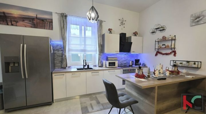 Flat for sale 80 m² – Pula