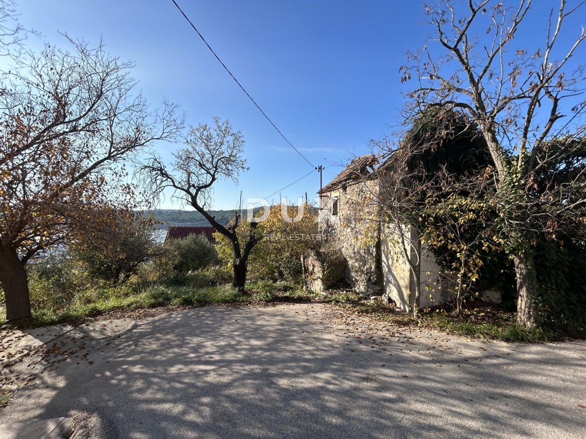 Pozemok Na predaj - ŠIBENSKO-KNINSKA ŠIBENIK