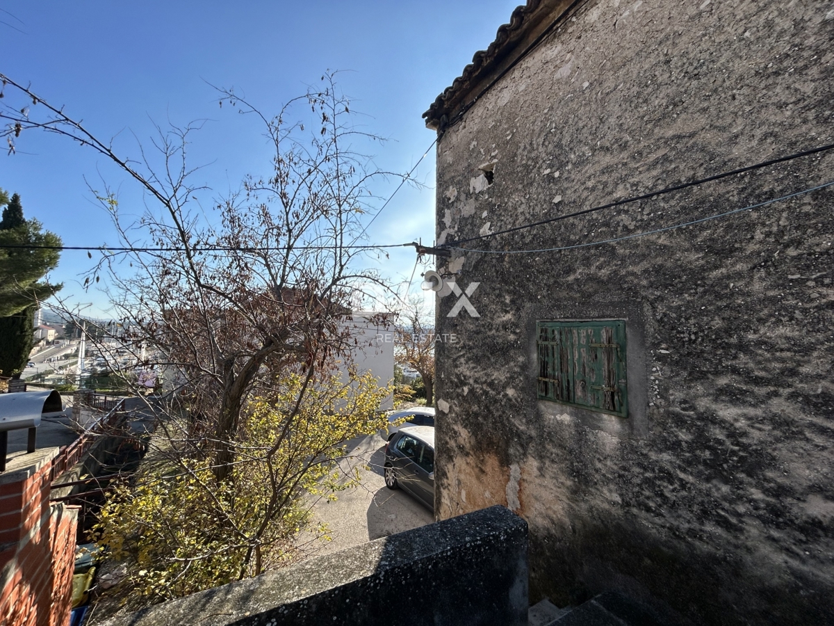 Pozemok Na predaj - ŠIBENSKO-KNINSKA ŠIBENIK