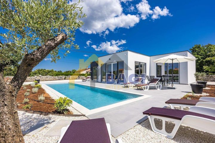 Hiša na predaj 139 m² – Svetvinčenat