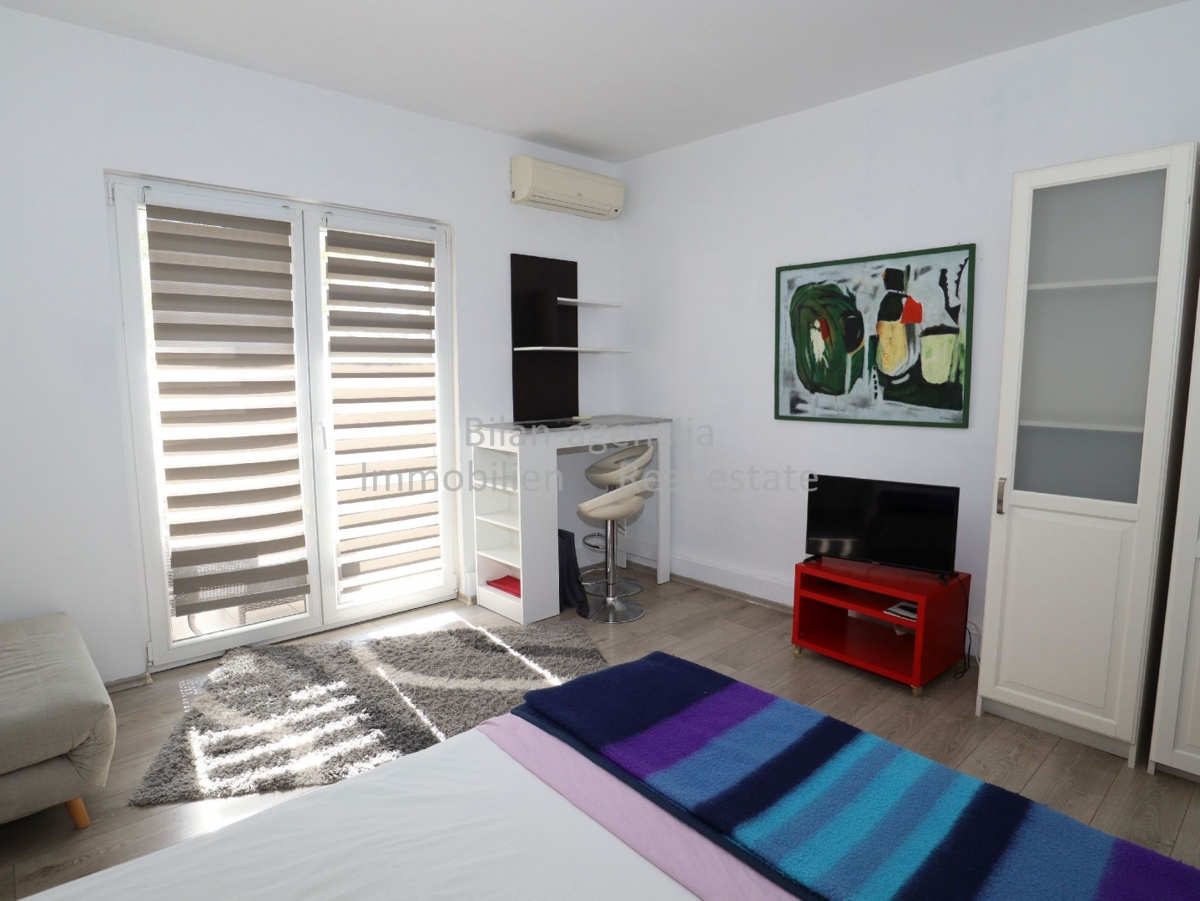 Flat For sale - ŠIBENSKO-KNINSKA VODICE