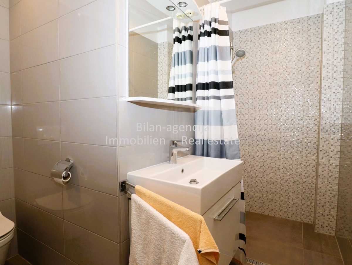 Flat For sale - ŠIBENSKO-KNINSKA VODICE
