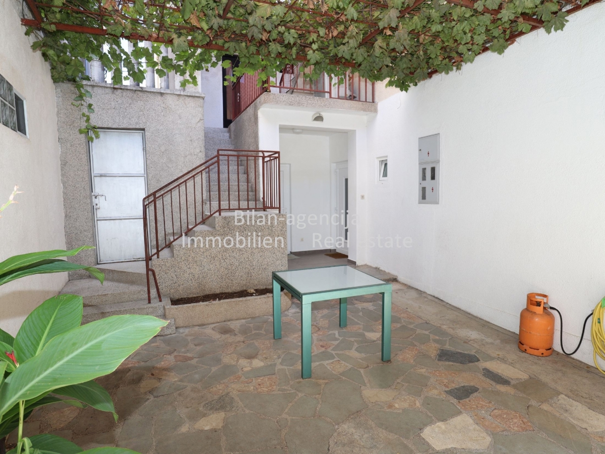 Flat For sale - ŠIBENSKO-KNINSKA VODICE