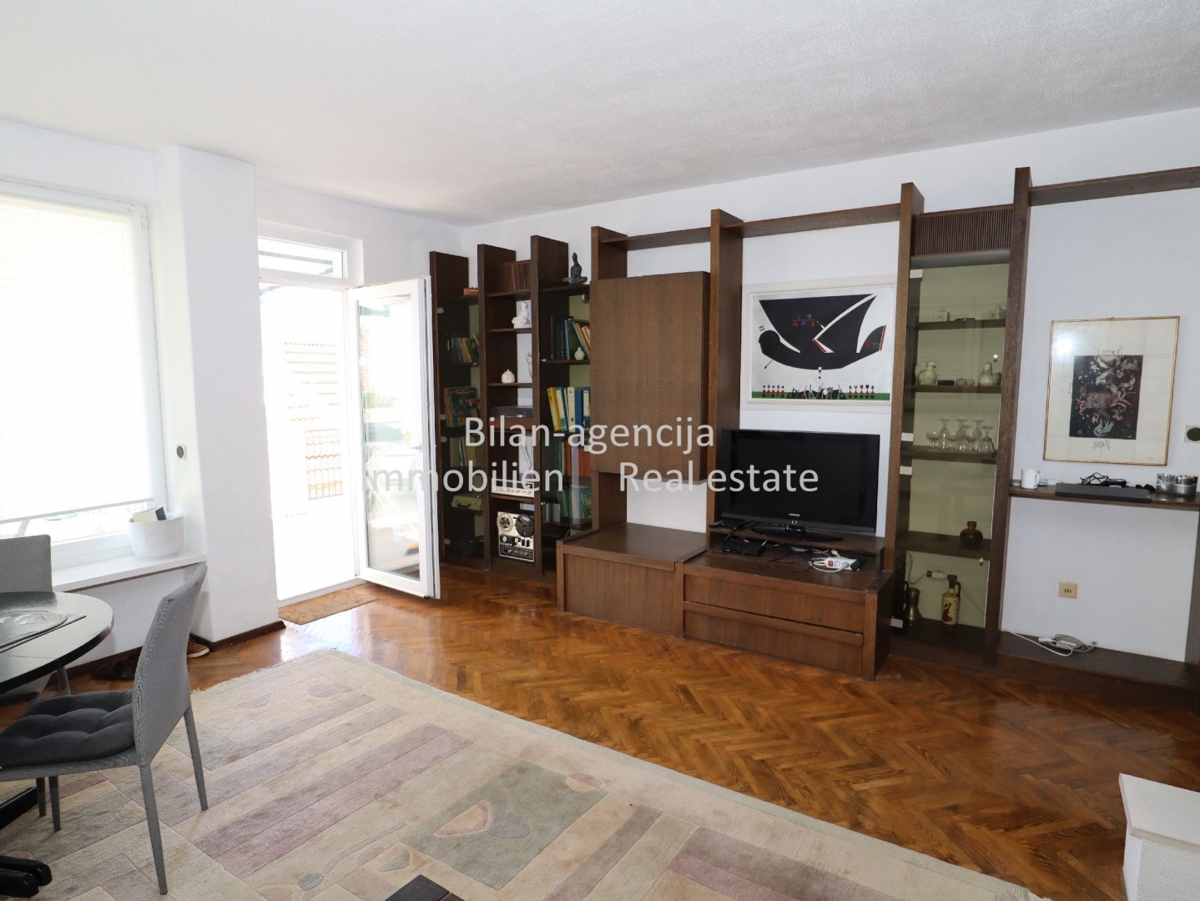 Flat For sale - ŠIBENSKO-KNINSKA VODICE