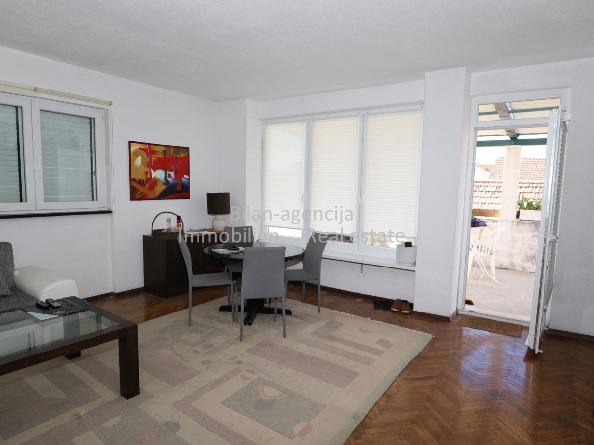 Flat For sale - ŠIBENSKO-KNINSKA VODICE