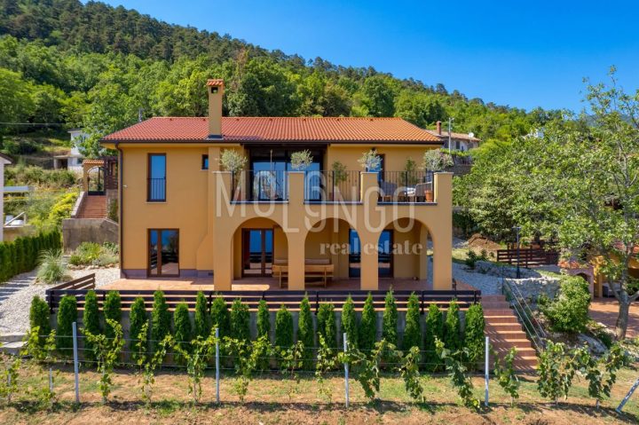 Dom do wynajęcia 280 m² – Opatija