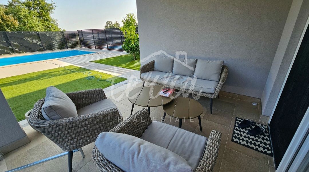 House For sale - ISTARSKA NOVIGRAD