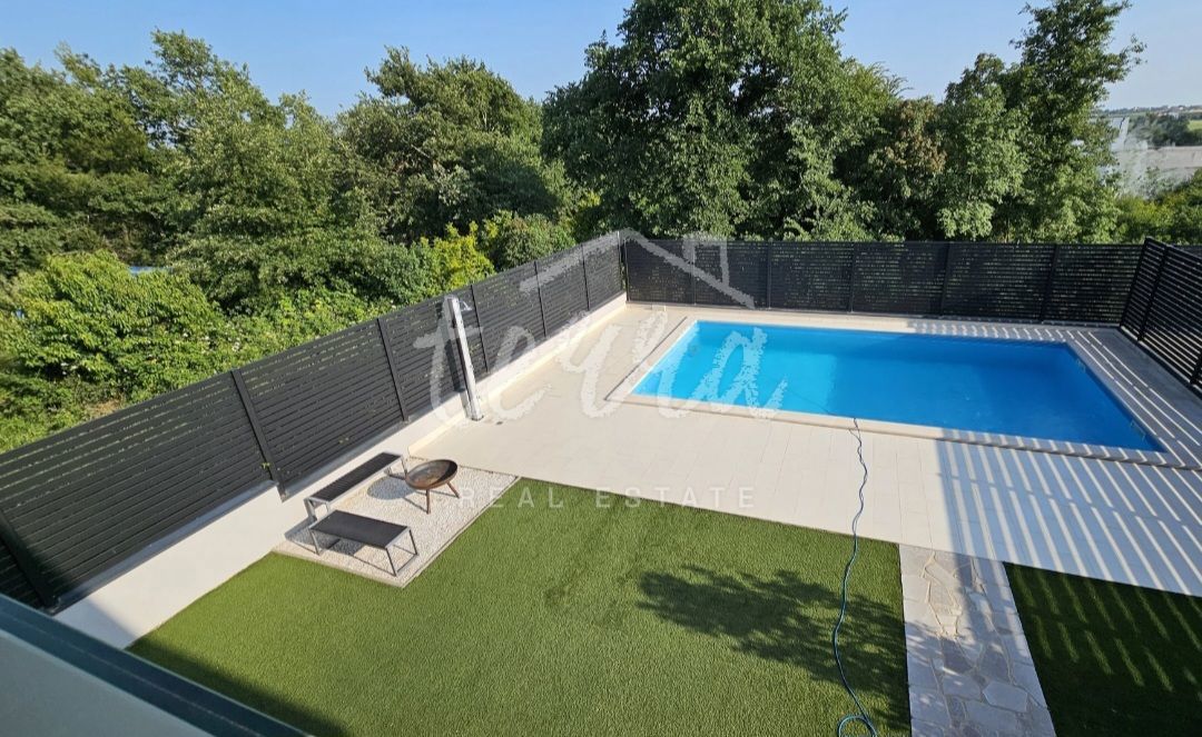House For sale - ISTARSKA NOVIGRAD