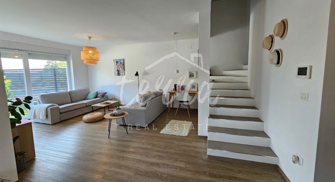 House For sale - ISTARSKA NOVIGRAD