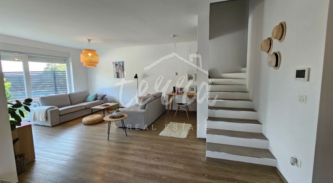 House For sale - ISTARSKA NOVIGRAD
