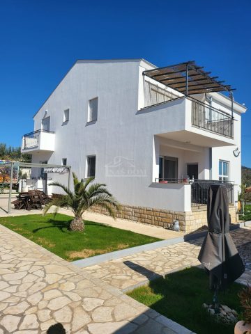 Haus zu verkaufen 180 m² – Biograd Na Moru