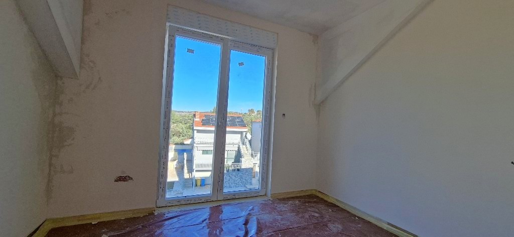 Stan Na prodaju - ŠIBENSKO-KNINSKA ROGOZNICA