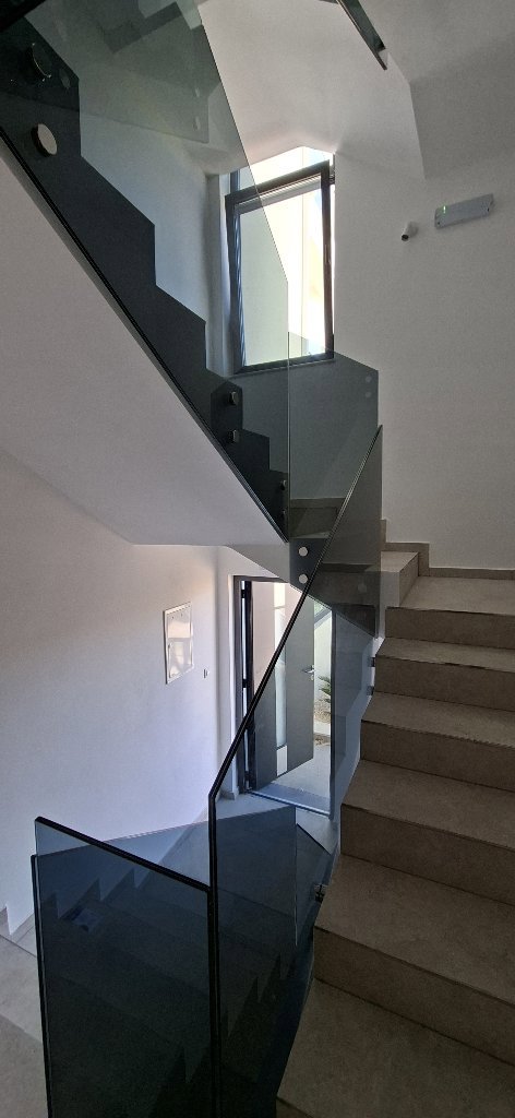 Flat For sale - ŠIBENSKO-KNINSKA ROGOZNICA