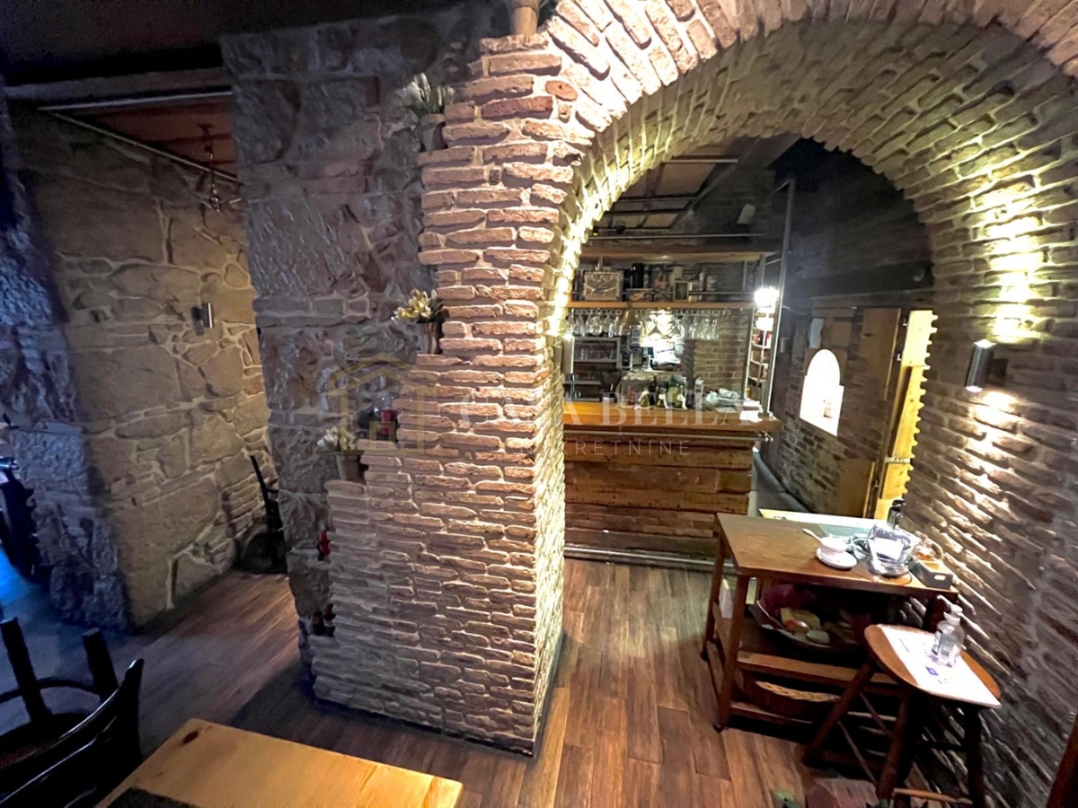 Poslovni prostor Na prodaju - PRIMORSKO-GORANSKA CRIKVENICA