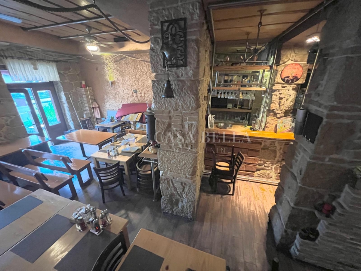 Poslovni prostor Na prodaju - PRIMORSKO-GORANSKA CRIKVENICA