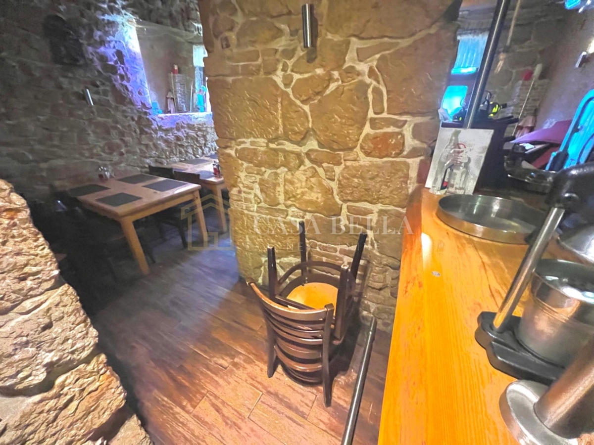 Poslovni prostor Na prodaju - PRIMORSKO-GORANSKA CRIKVENICA