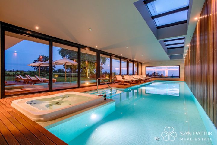 Maison à vendre 470 m² – Poreč