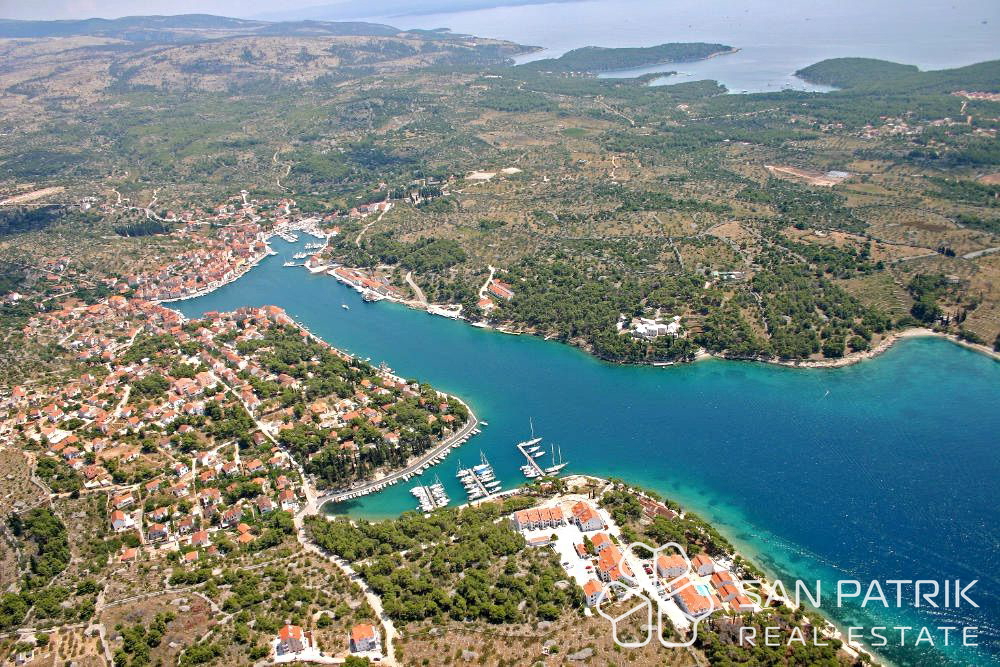 House For sale - SPLITSKO-DALMATINSKA BRAČ