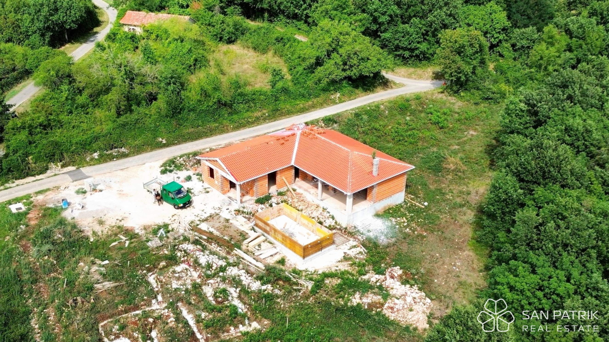 Dom Na predaj - ISTARSKA SVETA NEDELJA