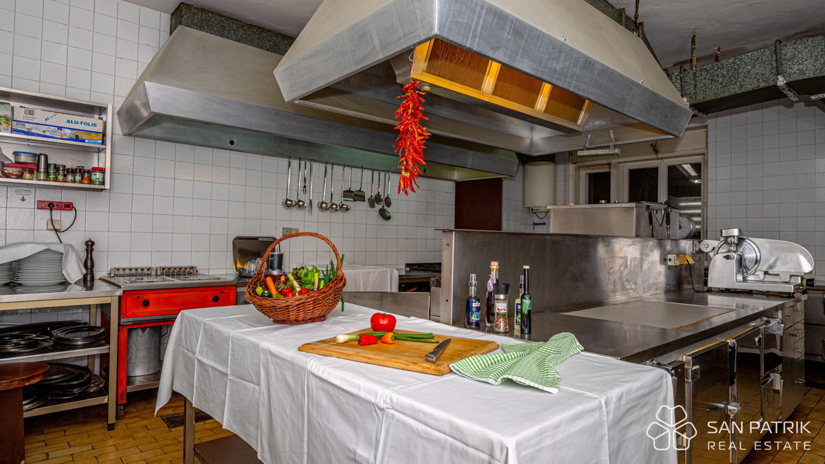 Gewerbefläche Zu verkaufen - PRIMORSKO-GORANSKA CRIKVENICA