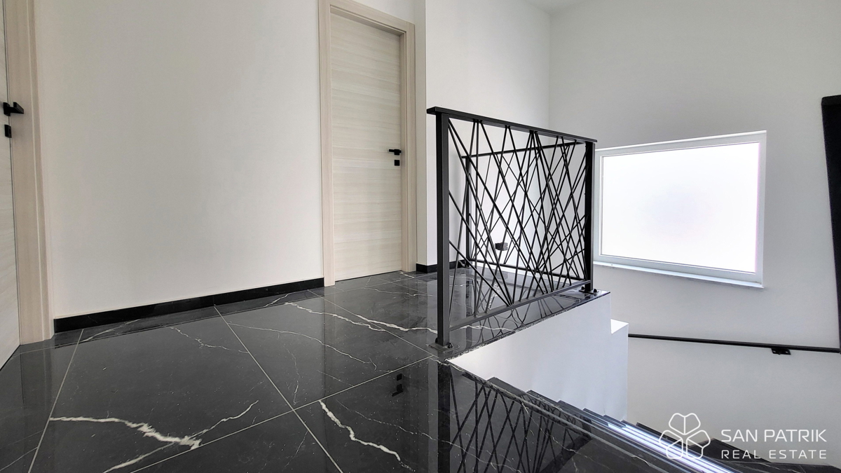 Casa In vendita - PRIMORSKO-GORANSKA KRK