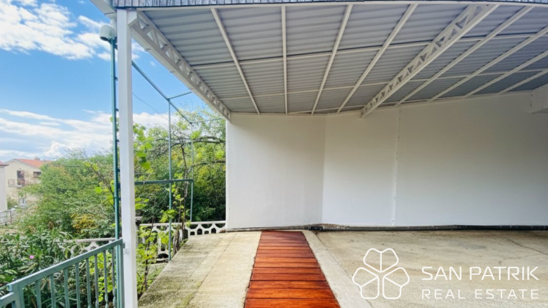 House For sale - PRIMORSKO-GORANSKA NOVI VINODOLSKI