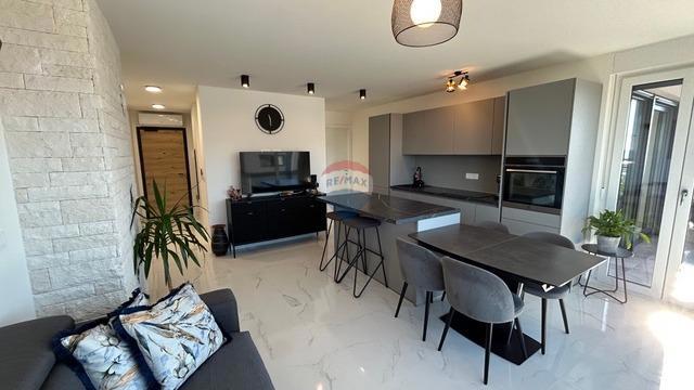 Flat For sale - ISTARSKA NOVIGRAD