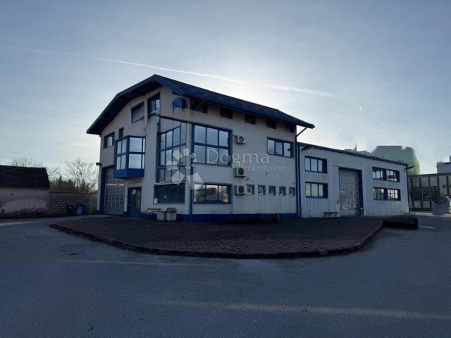 Business premises for rent 2000 m² – Varaždin