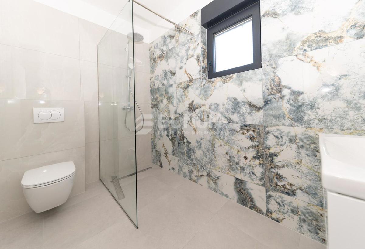 Mieszkanie Na sprzedaż - ŠIBENSKO-KNINSKA TRIBUNJ