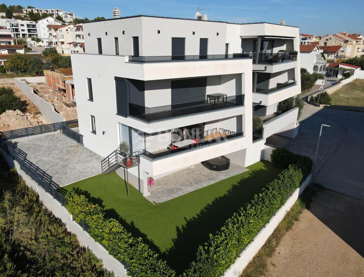 Flat For sale - šibensko-kninska Vodice - foto 1/32