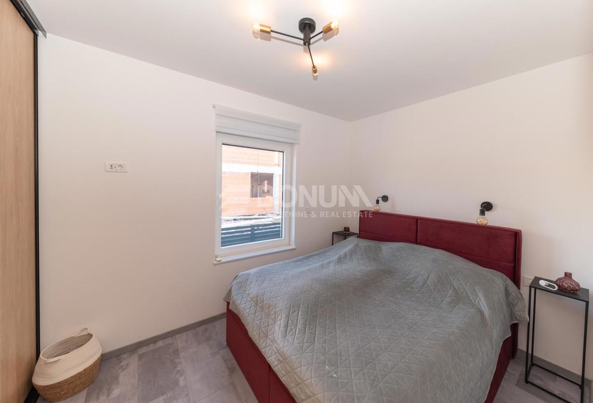 Flat For sale - ŠIBENSKO-KNINSKA VODICE