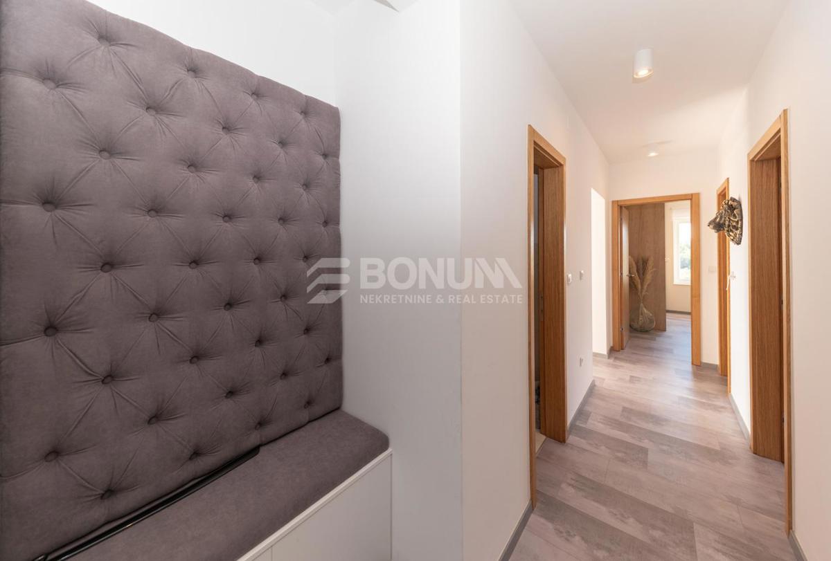 Flat For sale - ŠIBENSKO-KNINSKA VODICE