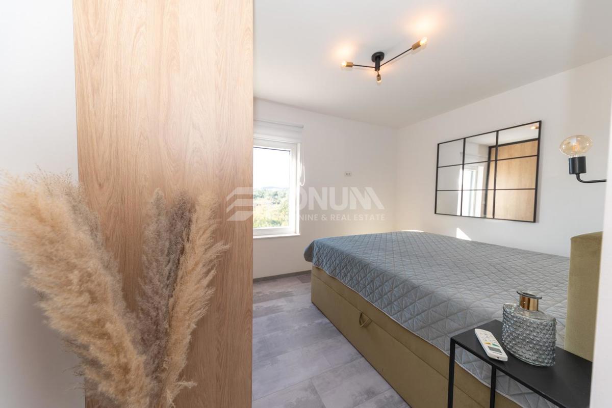 Flat For sale - ŠIBENSKO-KNINSKA VODICE
